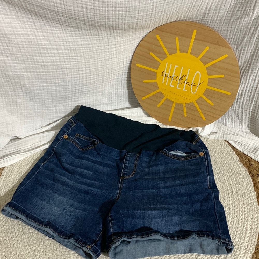 Maternity jeans shorts